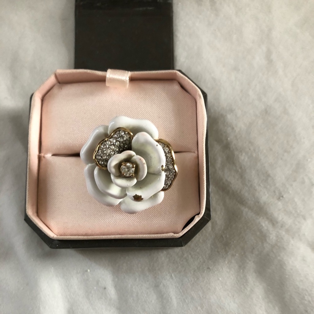 Juicy Couture White Pave Flower adjustable ring